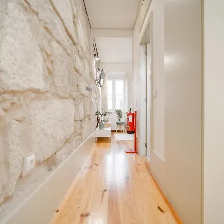 Nomad's Bonjardim Flats Apartman