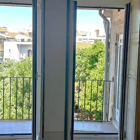 Nomad's Bonjardim Flats Apartment