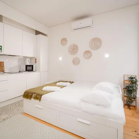 Nomad's Bonjardim Flats