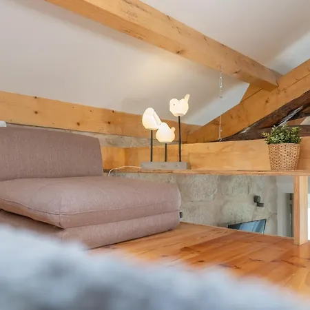 Nomad's Bonjardim Flats *