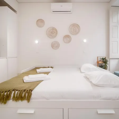 Nomad's Bonjardim Flats Апартаменты *