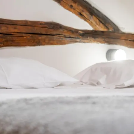 Nomad's Bonjardim Flats Porto