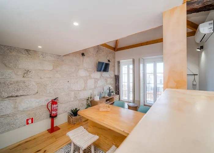 Nomad's Bonjardim Flats *