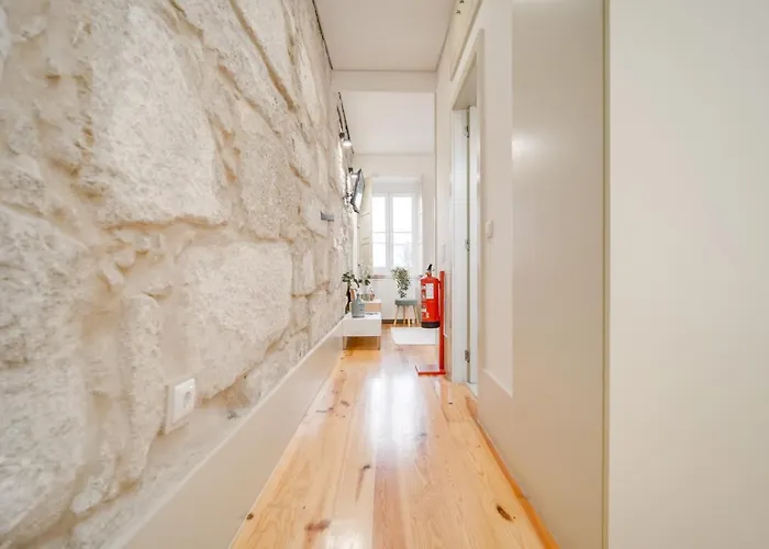 Nomad's Bonjardim Flats Apartman