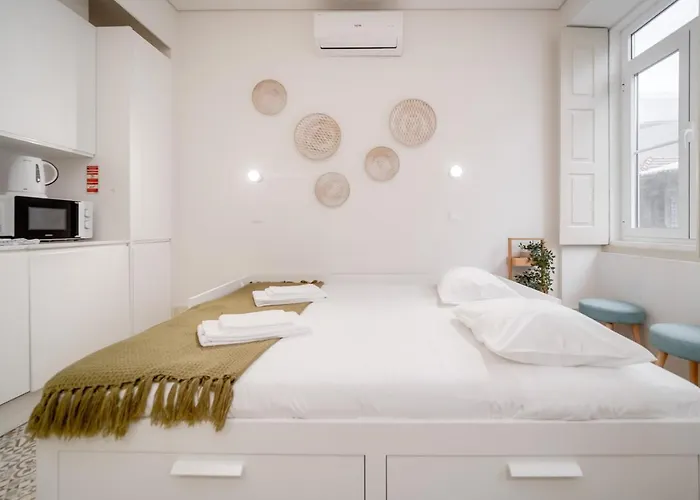 Nomad's Bonjardim Flats Apartman *